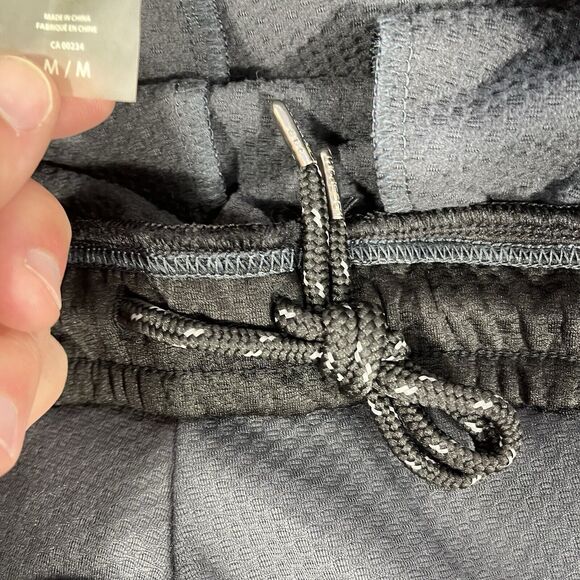 HUDSONS BAY CANADA GOLF SHORTS MENS MEDIUM DRAWSTRING 32” WAIST 10” INSEAM - Picture 7 of 14